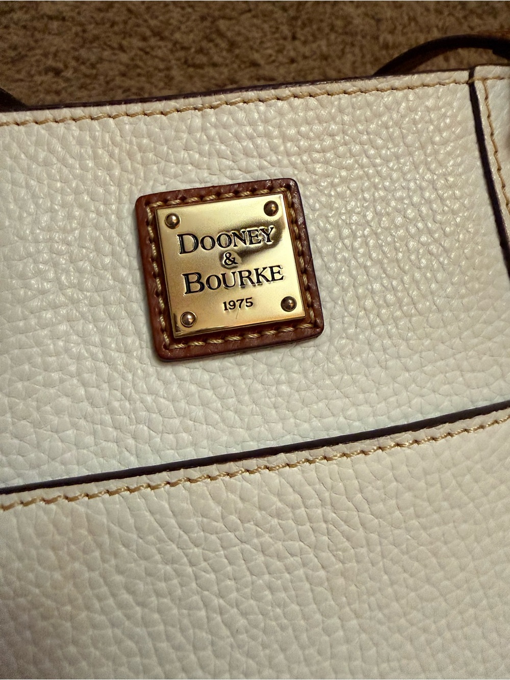 Dooney & Bourke Pebble Grain Lexington-EUC - Picture 6 of 13